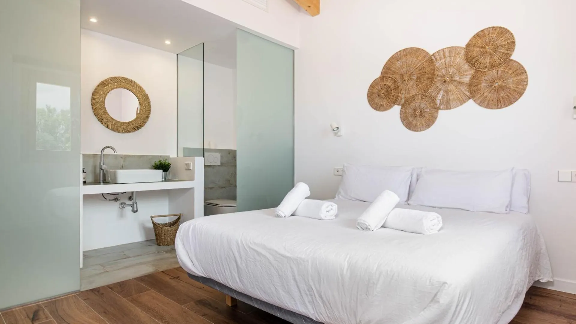 Agroturismo Cal Tio 3 Yourhouse Costitx  Farm stay Costitx (Mallorca)